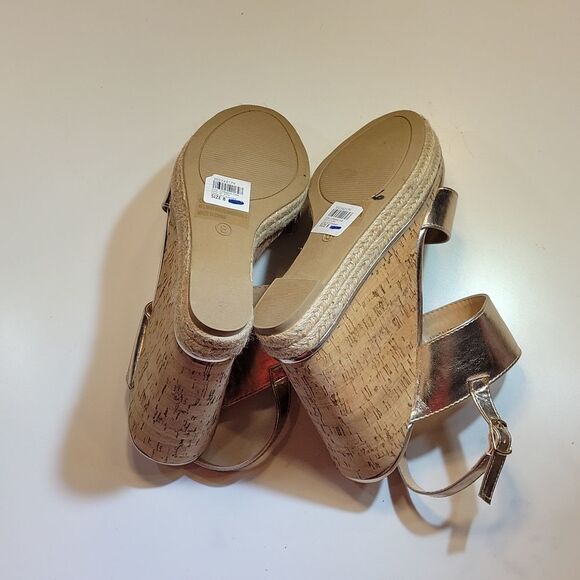 BRAND NEW CHARLOTTE RUSSE CORINNA OPEN TOE WEDGE ANKLE STRAP SANDAL - Picture 14 of 15